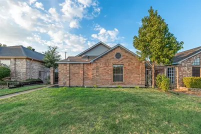 2525 W Oakdale Road, Irving, TX 75060 - Photo 1