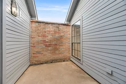 2525 W Oakdale Road, Irving, TX 75060 - Photo 14