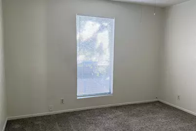 1913 Kingswood Court, Denton, TX 76205 - Photo 14