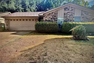608 Coronado Dr, Denton, TX 76209 - Photo 2