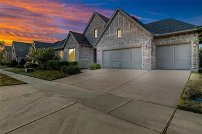 829 Boardwalk Way, Little Elm, TX 76227 - Photo 2
