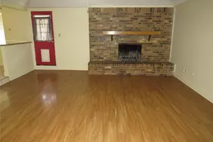 1928 Hurstview Dr, Hurst, TX 76054 - Photo 4