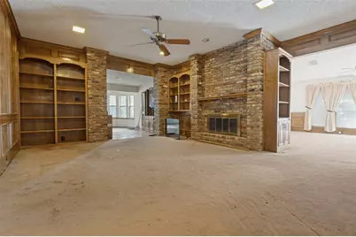 1901 Wedgewood Drive, Grand Prairie, TX 75050 - Photo 4
