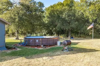 1207 N Interstate Highway 45, Ennis, TX 75119 - Photo 30