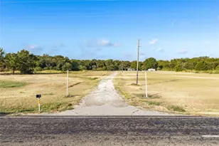 1207 N Interstate Hwy 45, Ennis, TX 75119 - Photo 10