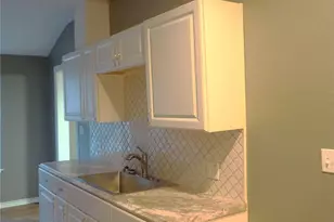 127 E Hull St, Denison, TX 75021 - Photo 10