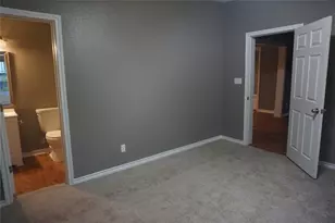 127 E Hull St, Denison, TX 75021 - Photo 12