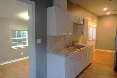 127 E Hull Street, Denison, TX 75021 - Photo 6