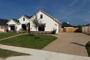 10205 Charmwood Dr, Waco, TX 76712 - Photo 4