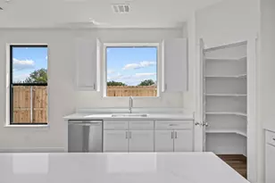 3631 Raintree Trail, Granbury, TX 76048 - Photo 6