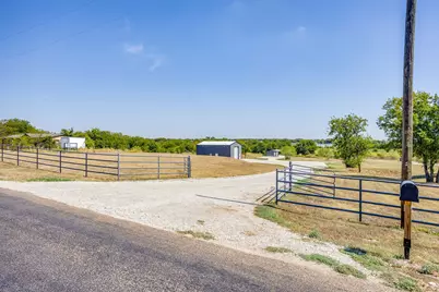 9210 County Road 1229, Godley, TX 76044 - Photo 4