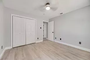 2503 Lyola St, Dallas, TX 75241 - Photo 2