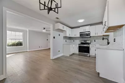 2503 Lyola Street, Dallas, TX 75241 - Photo 10