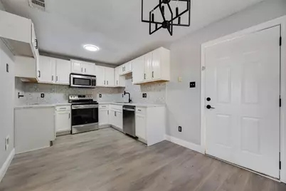 2503 Lyola Street, Dallas, TX 75241 - Photo 6