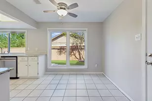 2023 Inverness Dr, Carrollton, TX 75007 - Photo 16