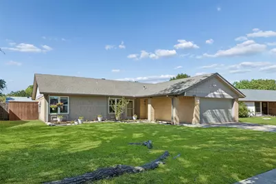 2023 Inverness Drive, Carrollton, TX 75007 - Photo 2