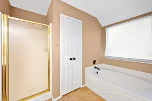 309 Shane Ln, Burleson, TX 76028 - Photo 14