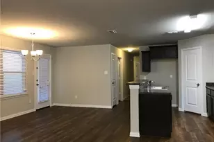 769 River Hill Ln, Fort Worth, TX 76114 - Photo 4