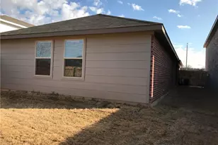 769 River Hill Ln, Fort Worth, TX 76114 - Photo 14