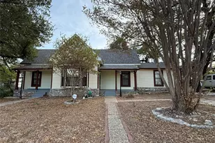 307 Mission St, Glen Rose, TX 76043 - Photo 2