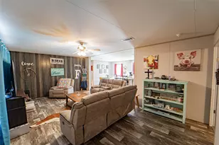 915 S Miller St, Breckenridge, TX 76424 - Photo 4