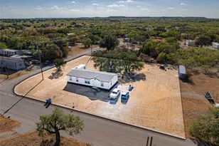 915 S Miller St, Breckenridge, TX 76424 - Photo 26