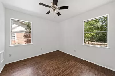 3812 Acree Street, Beverly Hills, TX 76711 - Photo 8