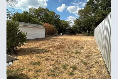 7519 Red Bud Drive, Dallas, TX 75227 - Photo 10