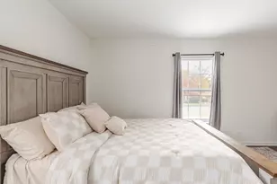 916 Acorn St, Bedford, TX 76022 - Photo 20