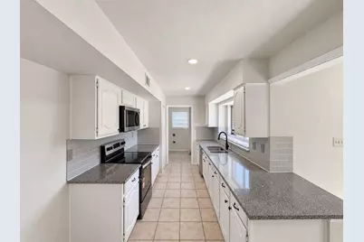 4201 Ireland Drive, The Colony, TX 75056 - Photo 6