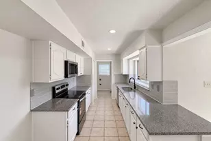 4201 Ireland Dr, The Colony, TX 75056 - Photo 6