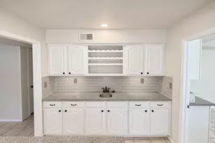 4201 Ireland Dr, The Colony, TX 75056 - Photo 4