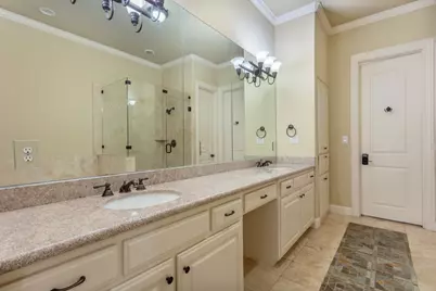 5801 Hillcrest Avenue #09, University Park, TX 75205 - Photo 8