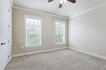 5801 Hillcrest Avenue #09, University Park, TX 75205 - Photo 12