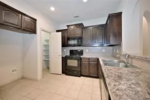 5921 Comanche Peak Dr, Fort Worth, TX 76179 - Photo 8