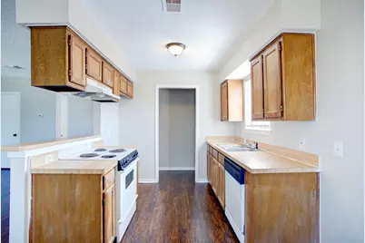 313 Queens Court S #D, Mansfield, TX 76063 - Photo 8