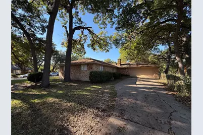 301 Lakewood Drive, DeSoto, TX 75115 - Photo 4