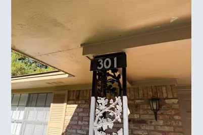 301 Lakewood Drive, DeSoto, TX 75115 - Photo 2