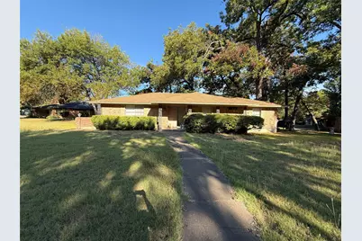 301 Lakewood Drive, DeSoto, TX 75115 - Photo 1