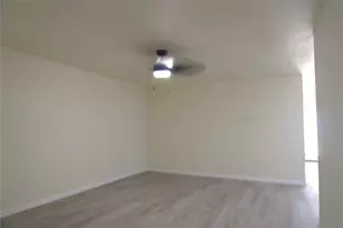 313 Boulder Ct, Burleson, TX 76028 - Photo 30