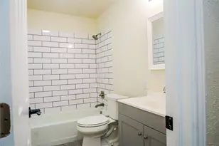 313 Boulder Ct, Burleson, TX 76028 - Photo 28
