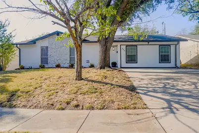313 Boulder Court, Burleson, TX 76028 - Photo 6