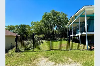 2618 Creekview Drive, Granbury, TX 76048 - Photo 34