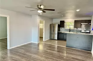 2618 Creekview Dr, Granbury, TX 76048 - Photo 10