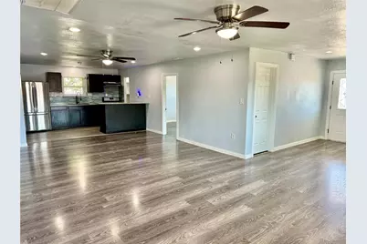 2618 Creekview Drive, Granbury, TX 76048 - Photo 8