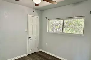 2618 Creekview Dr, Granbury, TX 76048 - Photo 24