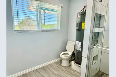2618 Creekview Drive, Granbury, TX 76048 - Photo 18
