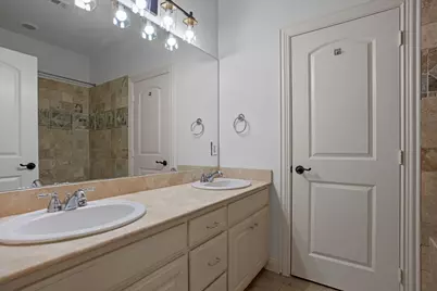 5801 Hillcrest Avenue #03, University Park, TX 75205 - Photo 12