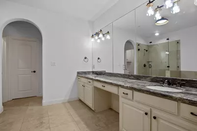 5801 Hillcrest Avenue #03, University Park, TX 75205 - Photo 8