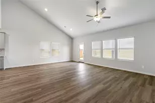 115 Teton St, Greenville, TX 75402 - Photo 14